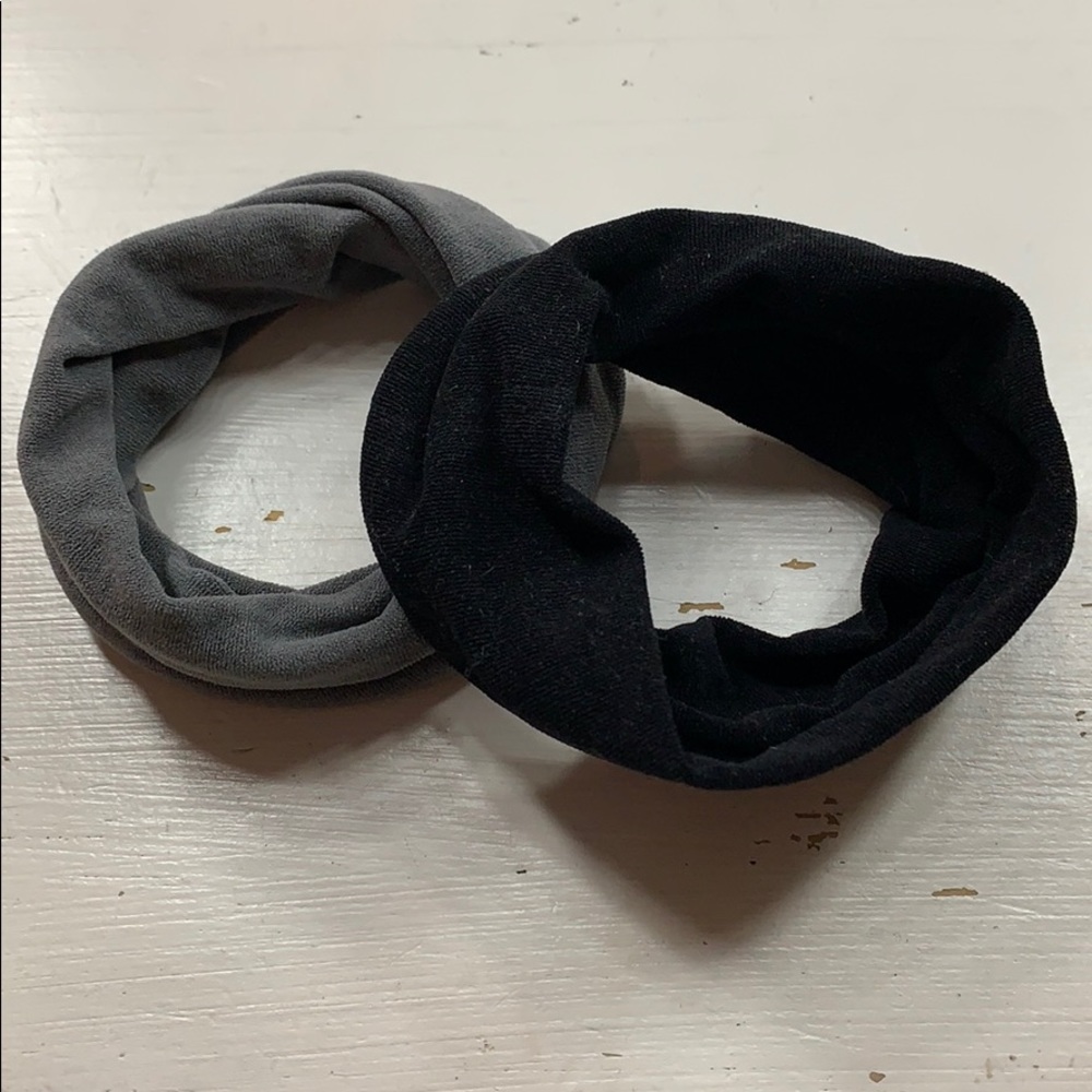 Set of two exercise hair ties